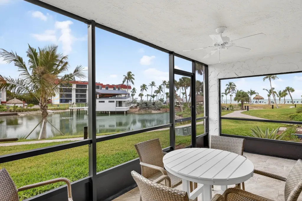 2445 W Gulf Drive Sanibel FL 33957