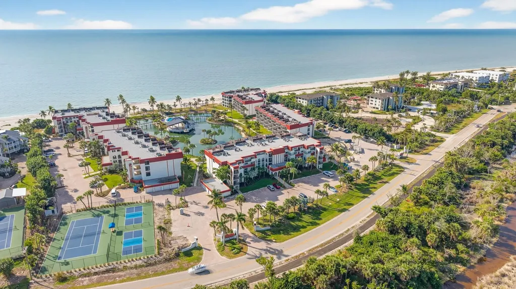 2445 W Gulf Drive Sanibel FL 33957