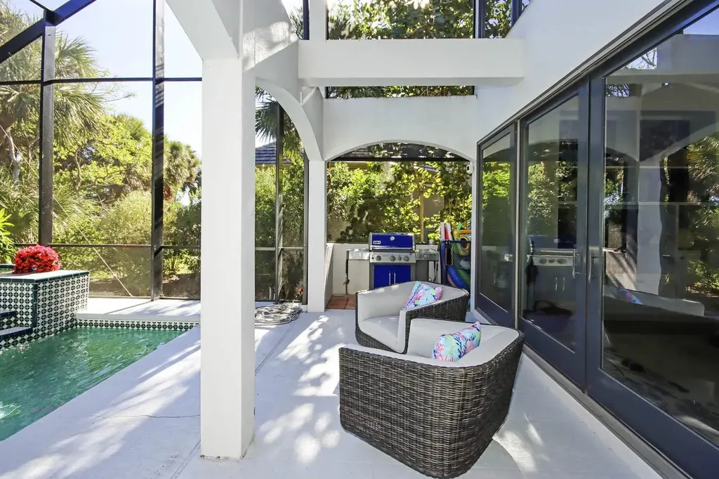 2548 Wulfert Road Sanibel FL 33957