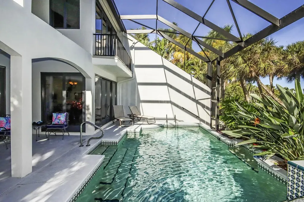 2548 Wulfert Road Sanibel FL 33957