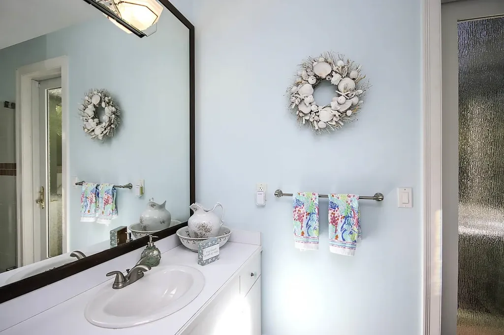 2548 Wulfert Road Sanibel FL 33957