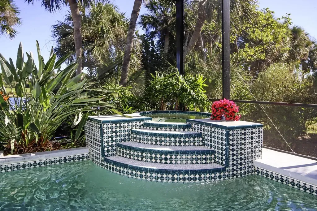 2548 Wulfert Road Sanibel FL 33957