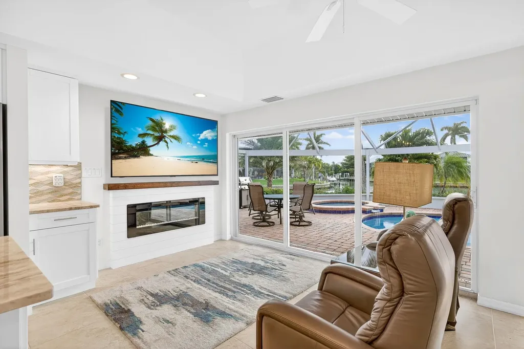 819 Tulip Lane Sanibel FL 33957