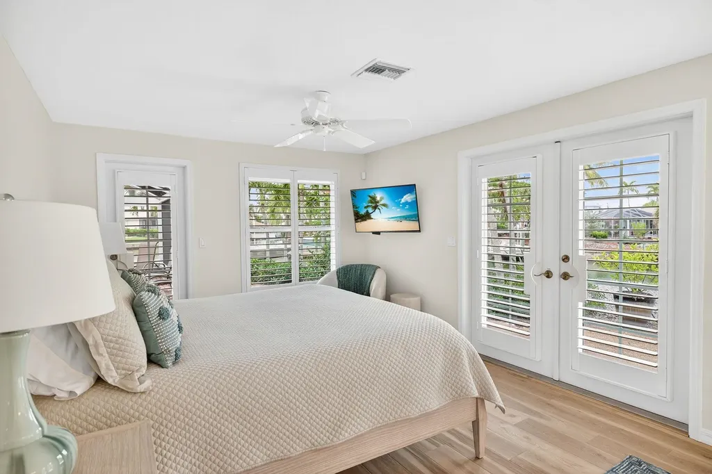 819 Tulip Lane Sanibel FL 33957