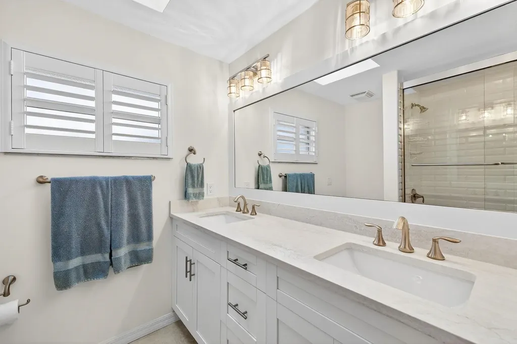 819 Tulip Lane Sanibel FL 33957