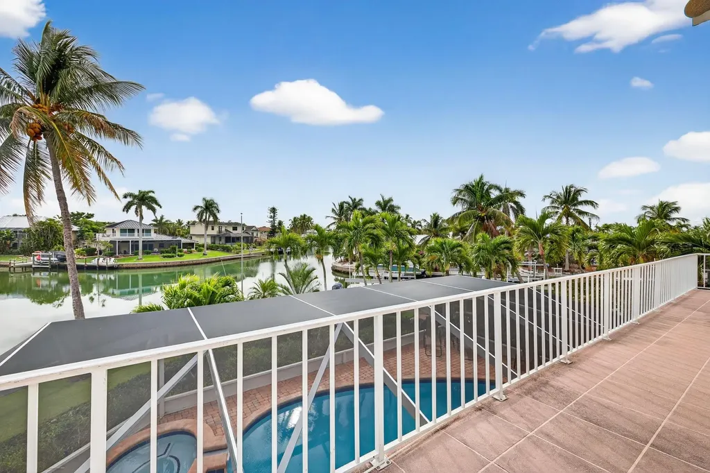 819 Tulip Lane Sanibel FL 33957