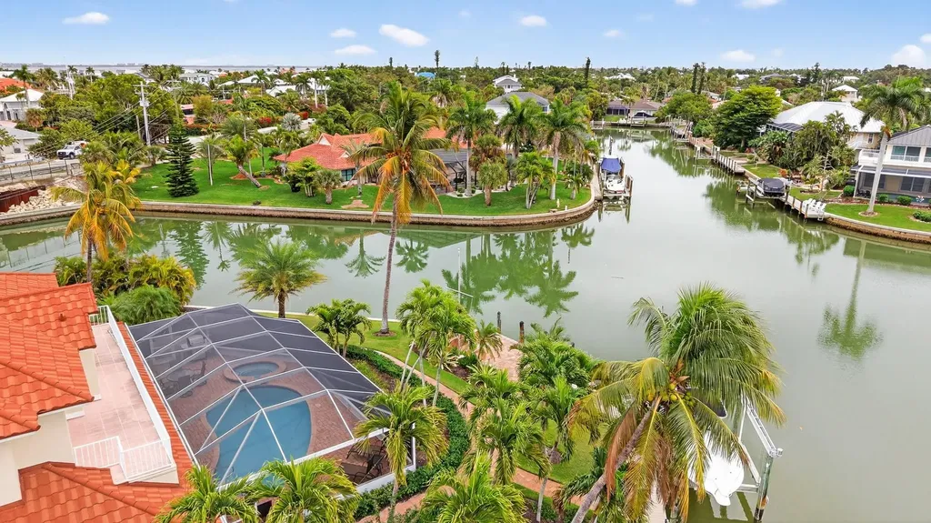 819 Tulip Lane Sanibel FL 33957