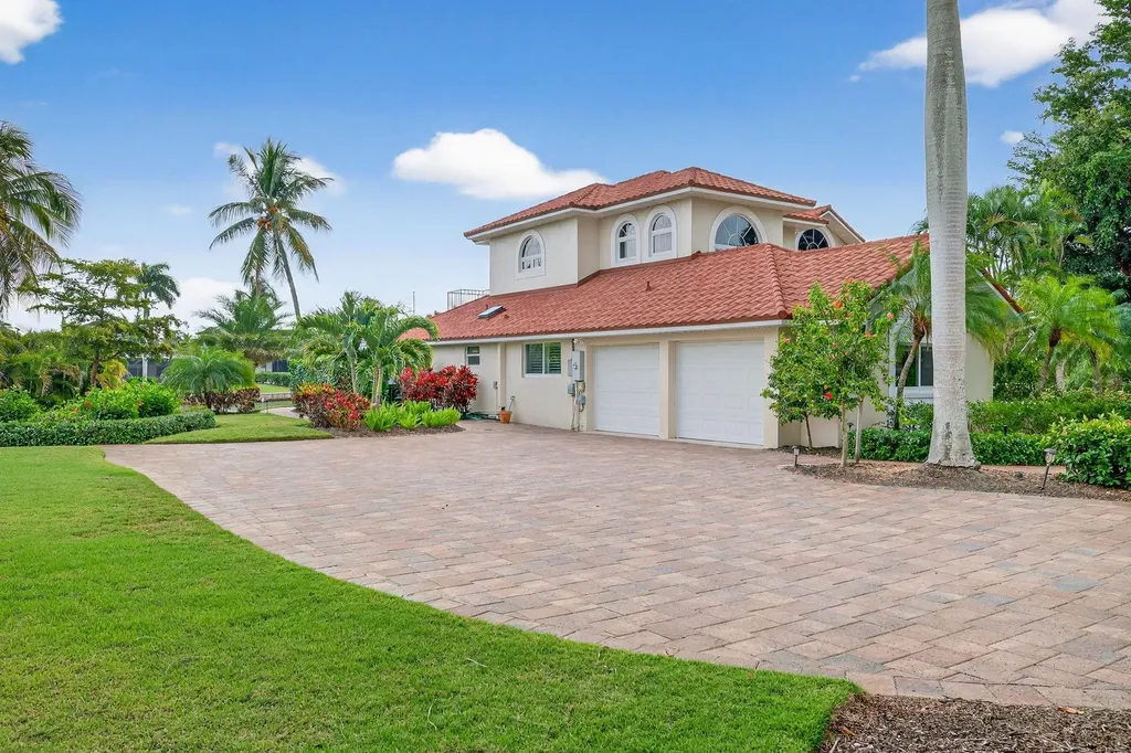 819 Tulip Lane Sanibel FL 33957