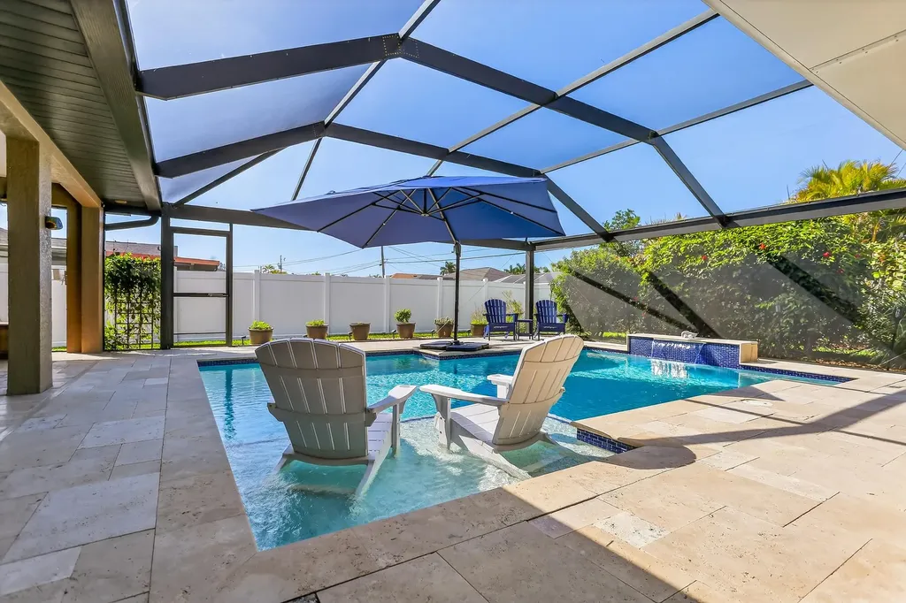 1425 SE 21st Terrace Cape Coral FL 33990