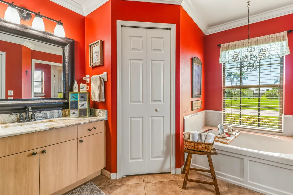 1425 SE 21st Terrace Cape Coral FL 33990