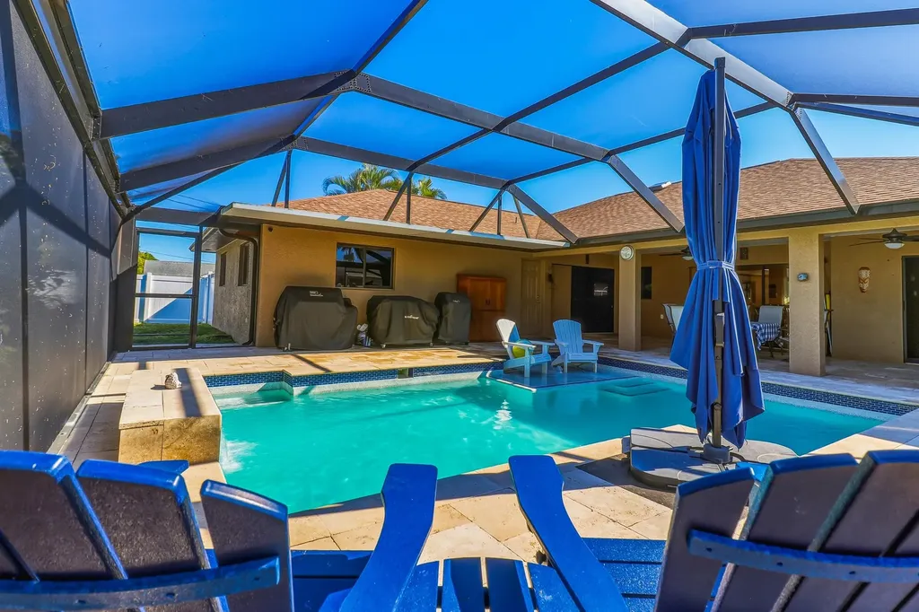 1425 SE 21st Terrace Cape Coral FL 33990