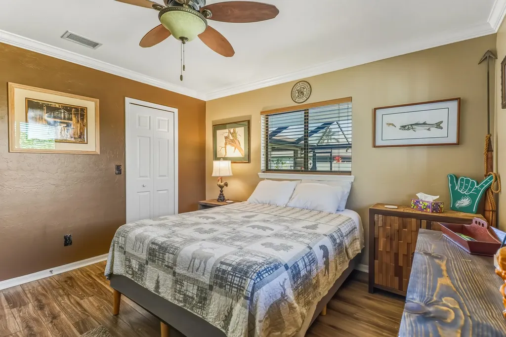 1425 SE 21st Terrace Cape Coral FL 33990