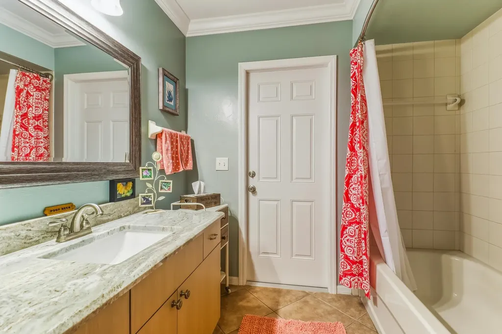 1425 SE 21st Terrace Cape Coral FL 33990