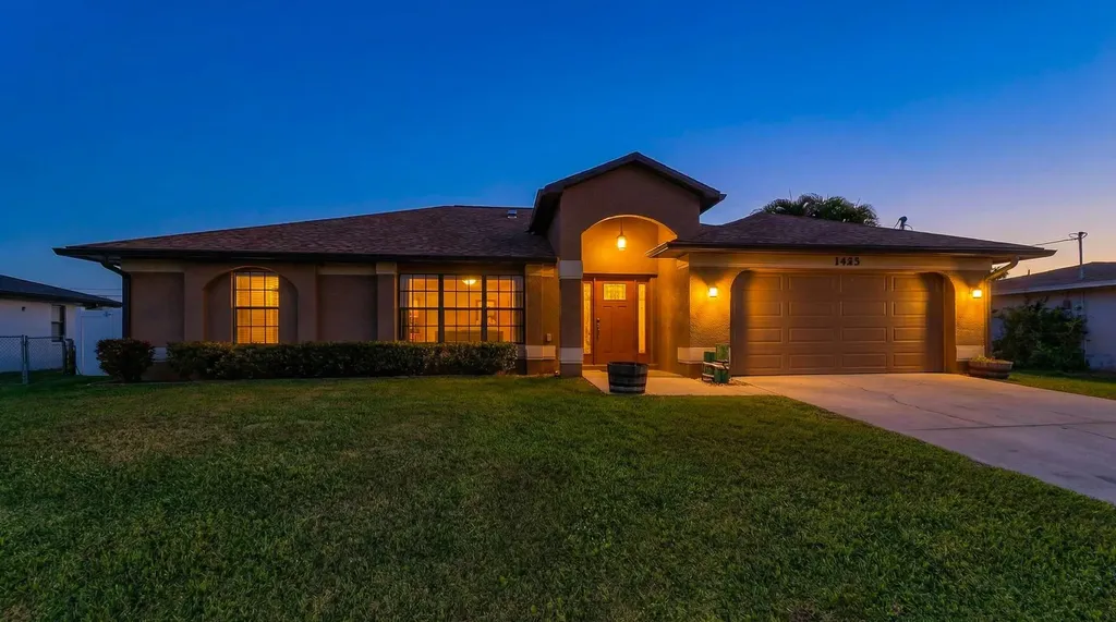 1425 SE 21st Terrace Cape Coral FL 33990