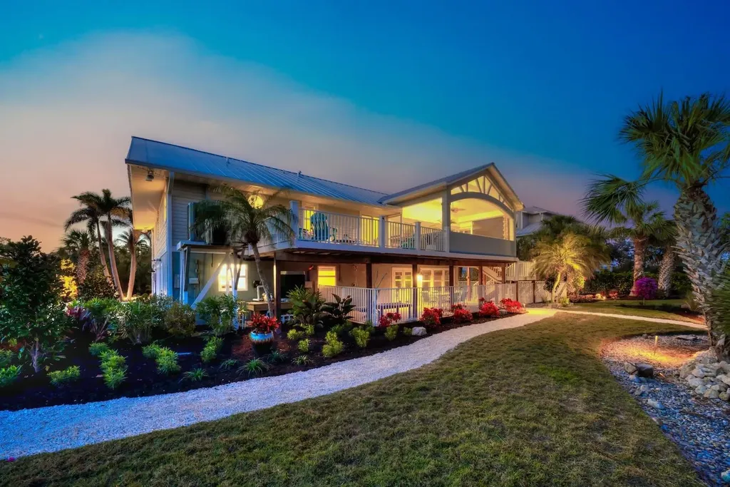 6407 Pine Avenue Sanibel FL 33957