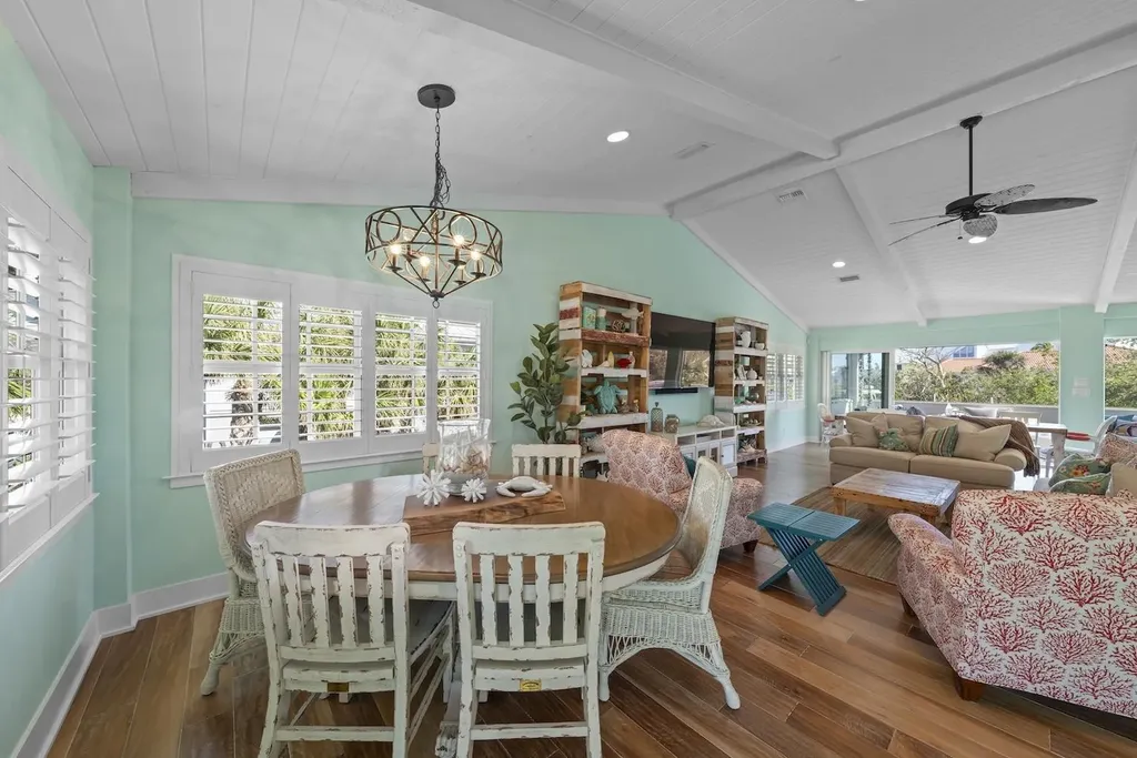 6407 Pine Avenue Sanibel FL 33957