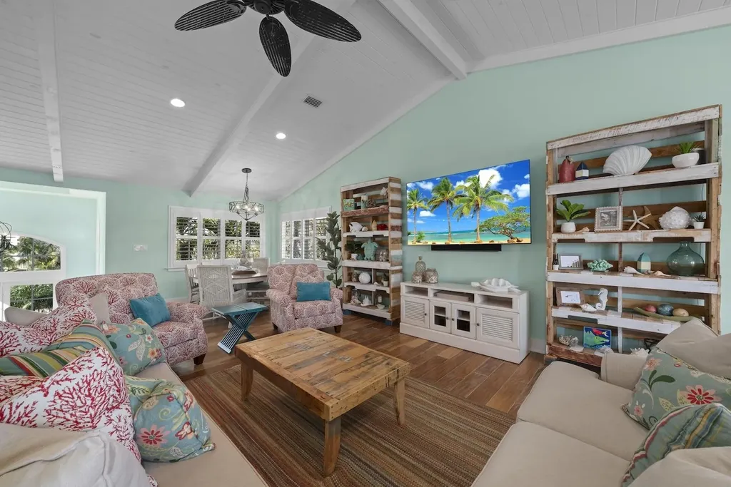 6407 Pine Avenue Sanibel FL 33957