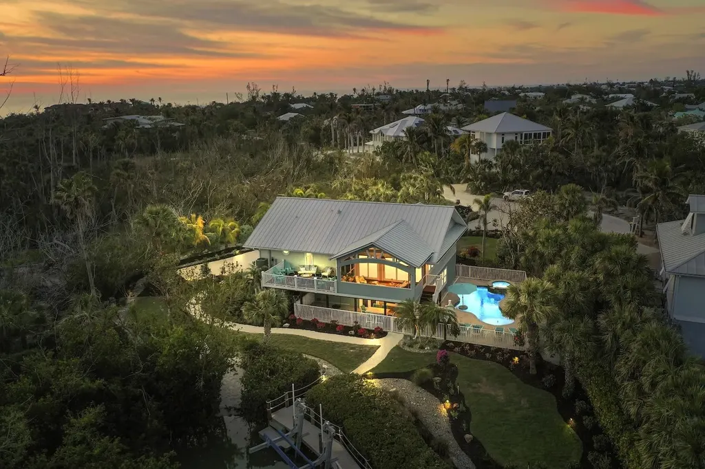 6407 Pine Avenue Sanibel FL 33957