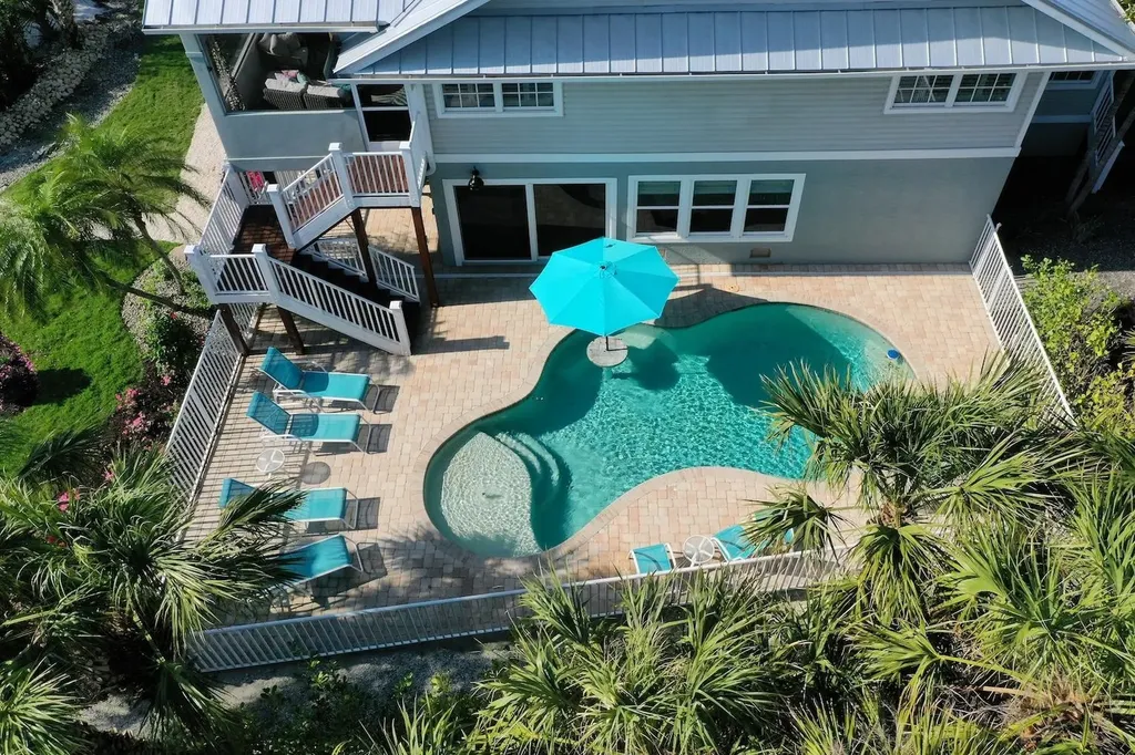 6407 Pine Avenue Sanibel FL 33957