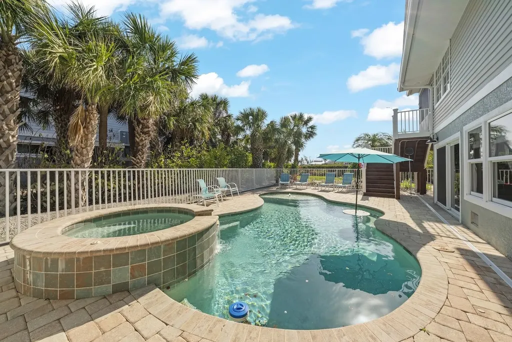 6407 Pine Avenue Sanibel FL 33957