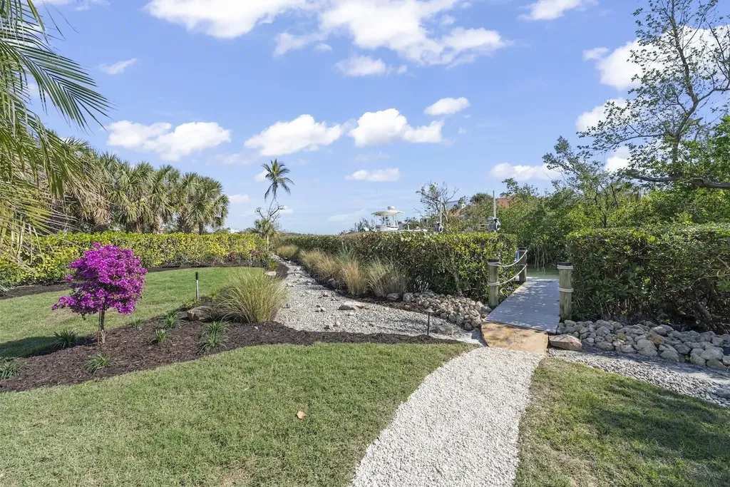 6407 Pine Avenue Sanibel FL 33957