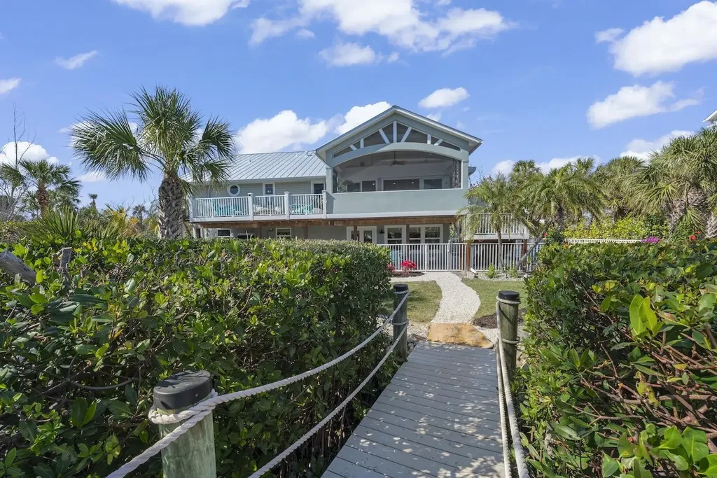 6407 Pine Avenue Sanibel FL 33957