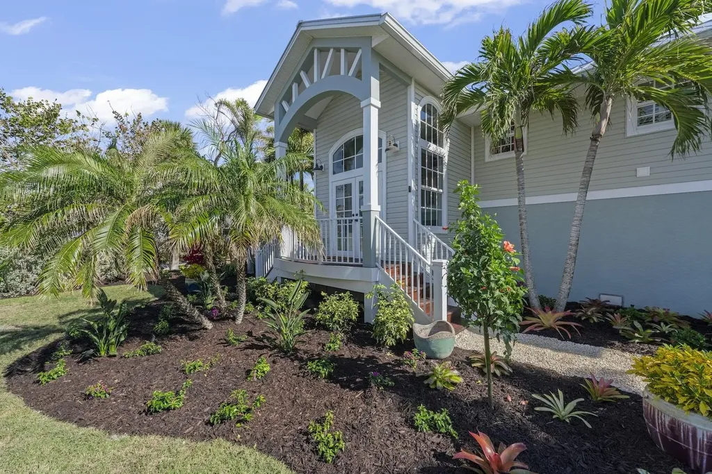 6407 Pine Avenue Sanibel FL 33957