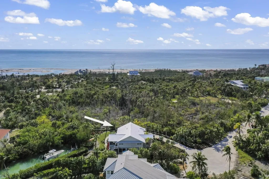 6407 Pine Avenue Sanibel FL 33957