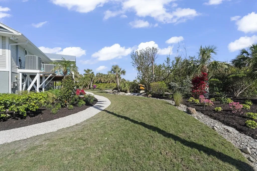 6407 Pine Avenue Sanibel FL 33957