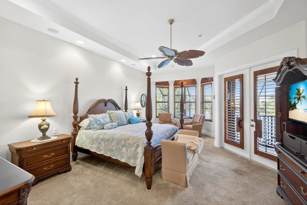 1490 Middle Gulf Drive Sanibel FL 33957