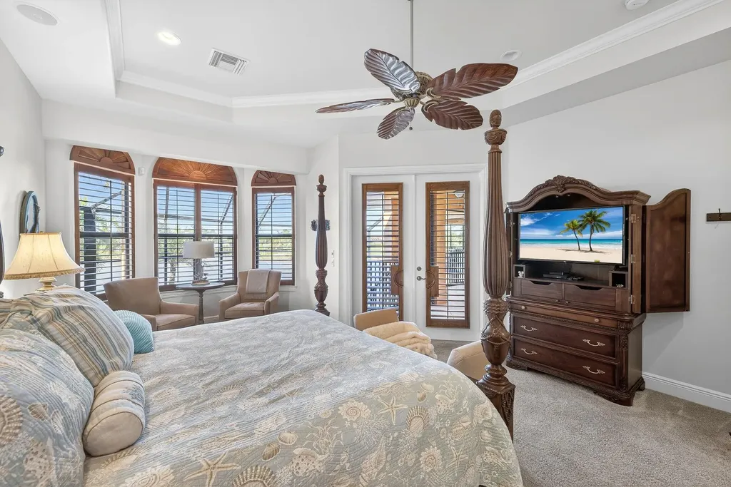 1490 Middle Gulf Drive Sanibel FL 33957