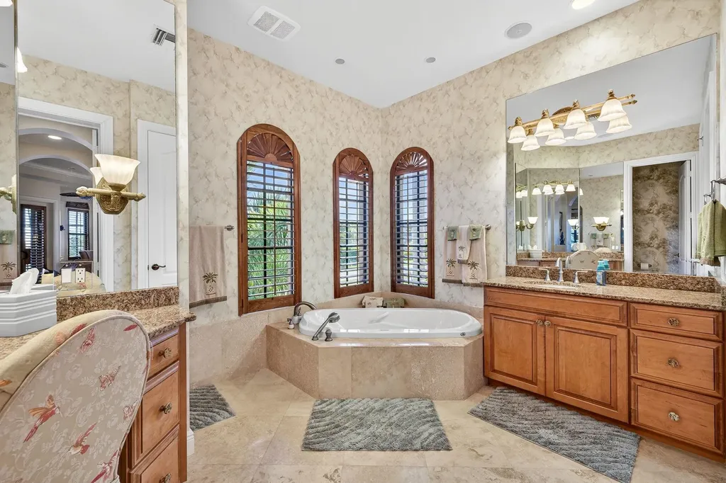 1490 Middle Gulf Drive Sanibel FL 33957