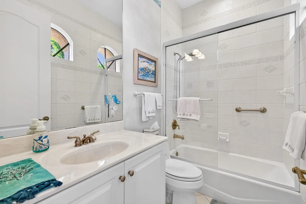 1490 Middle Gulf Drive Sanibel FL 33957