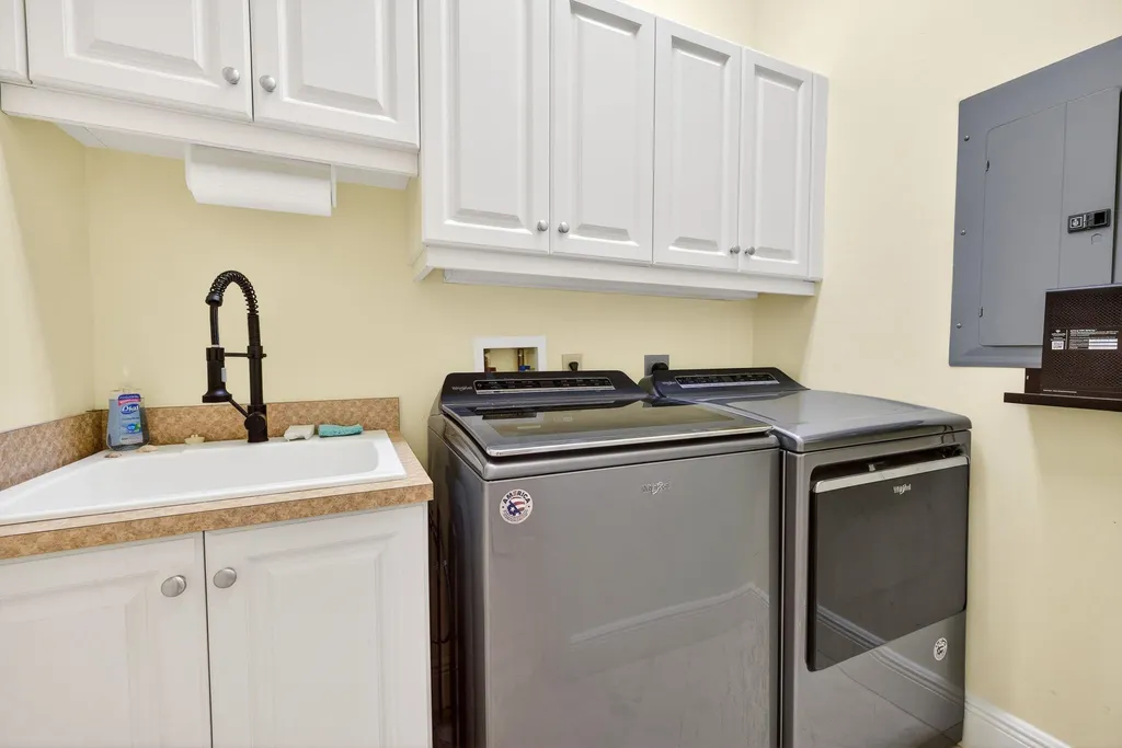 1490 Middle Gulf Drive Sanibel FL 33957