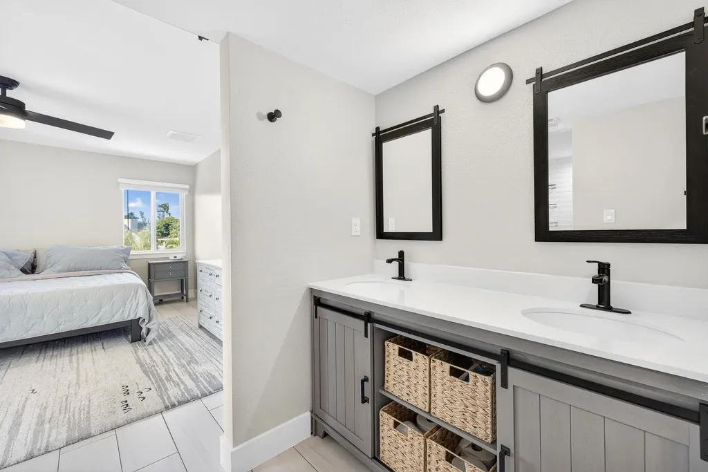 1341 Middle Gulf Drive Sanibel FL 33957