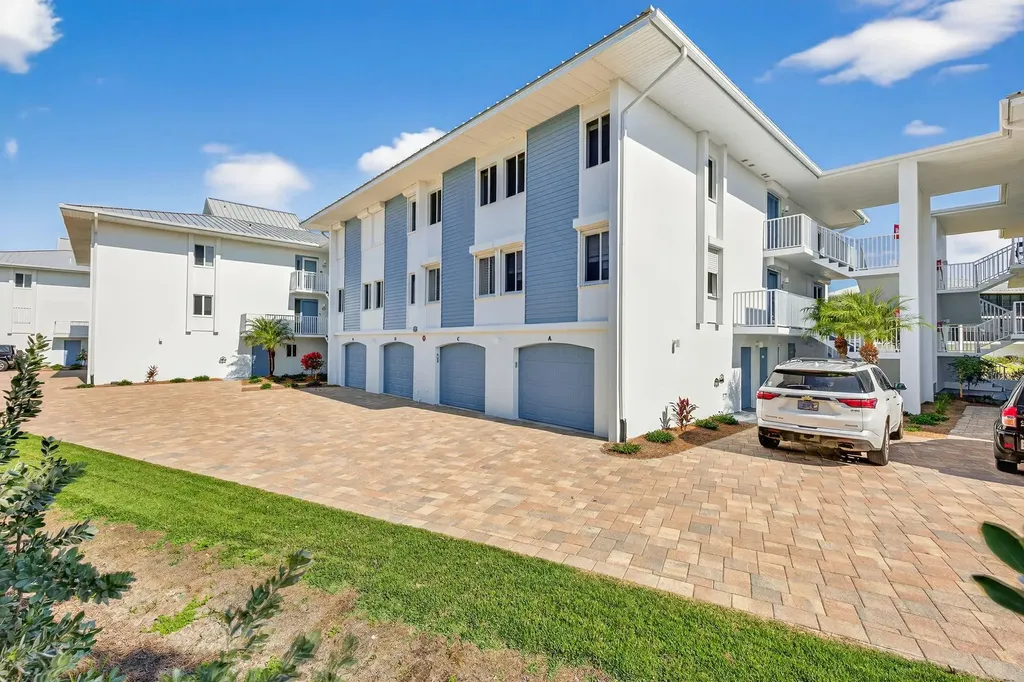 1341 Middle Gulf Drive Sanibel FL 33957