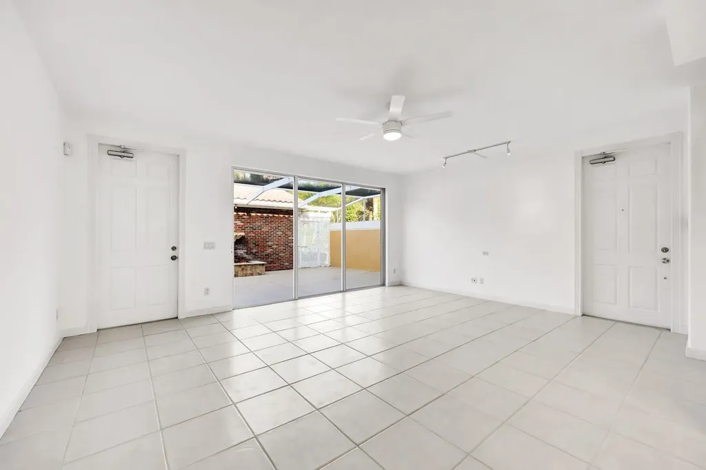 29072 Alessandria Circle Bonita Springs FL 34135