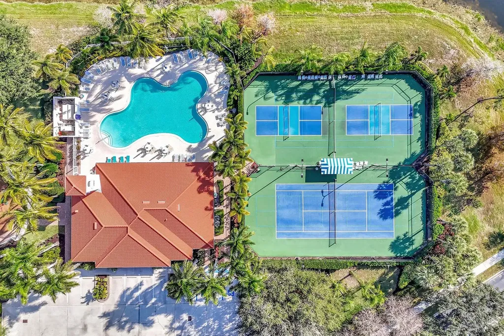 29072 Alessandria Circle Bonita Springs FL 34135