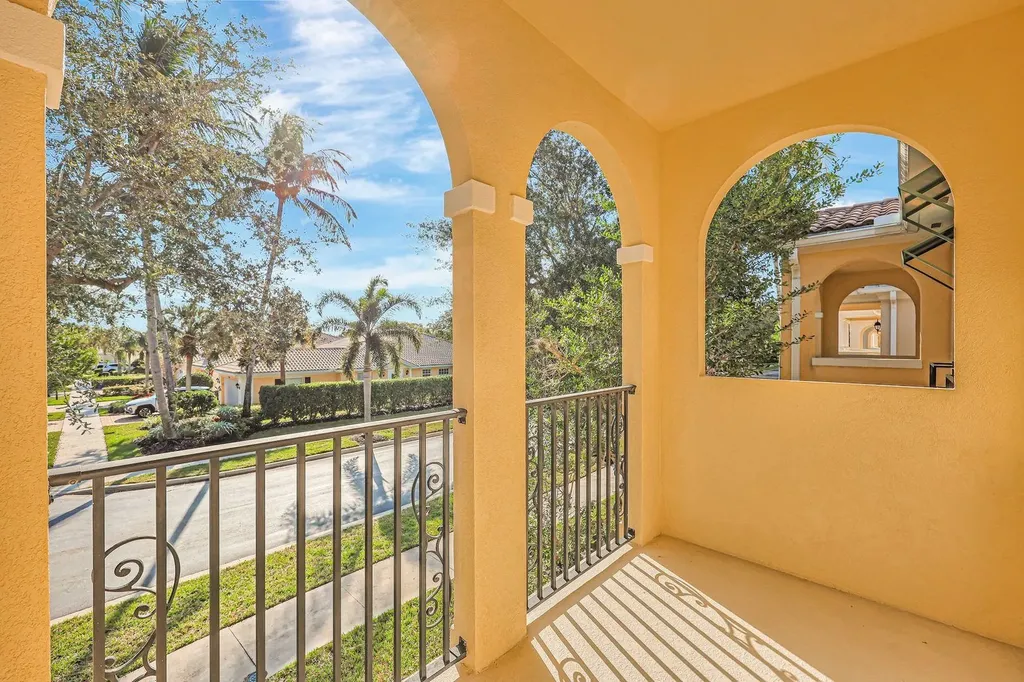 29072 Alessandria Circle Bonita Springs FL 34135