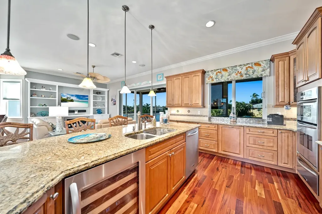 697 Spartina Court Sanibel FL 33957