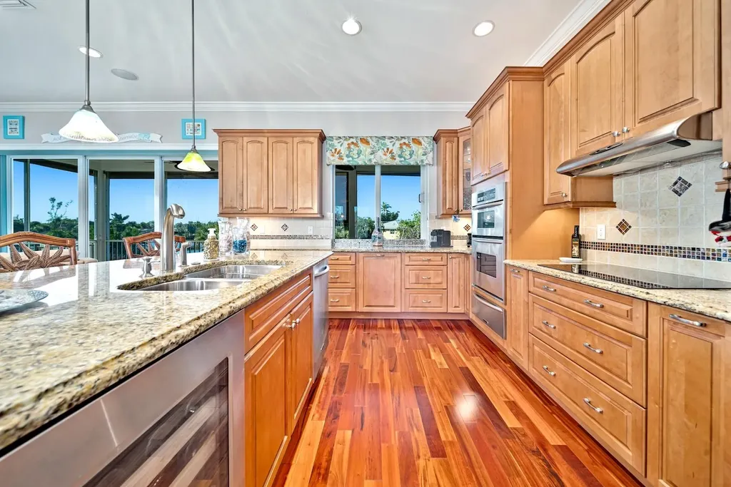 697 Spartina Court Sanibel FL 33957