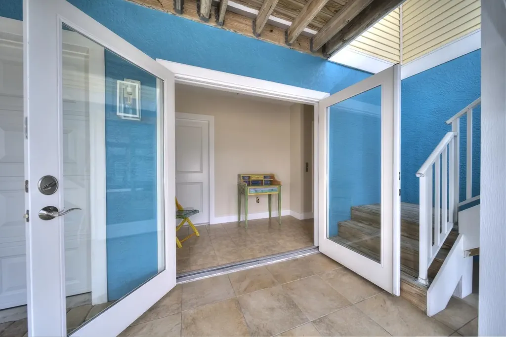 697 Spartina Court Sanibel FL 33957