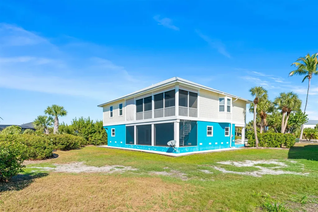 697 Spartina Court Sanibel FL 33957