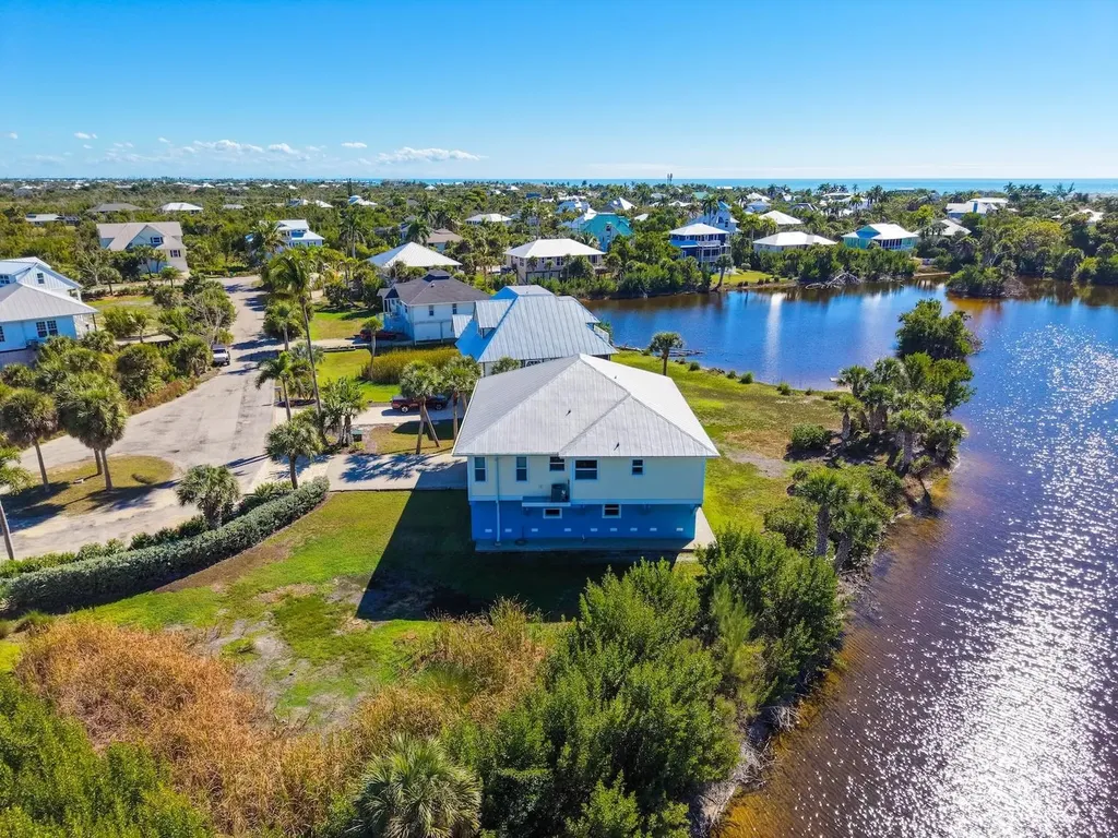 697 Spartina Court Sanibel FL 33957