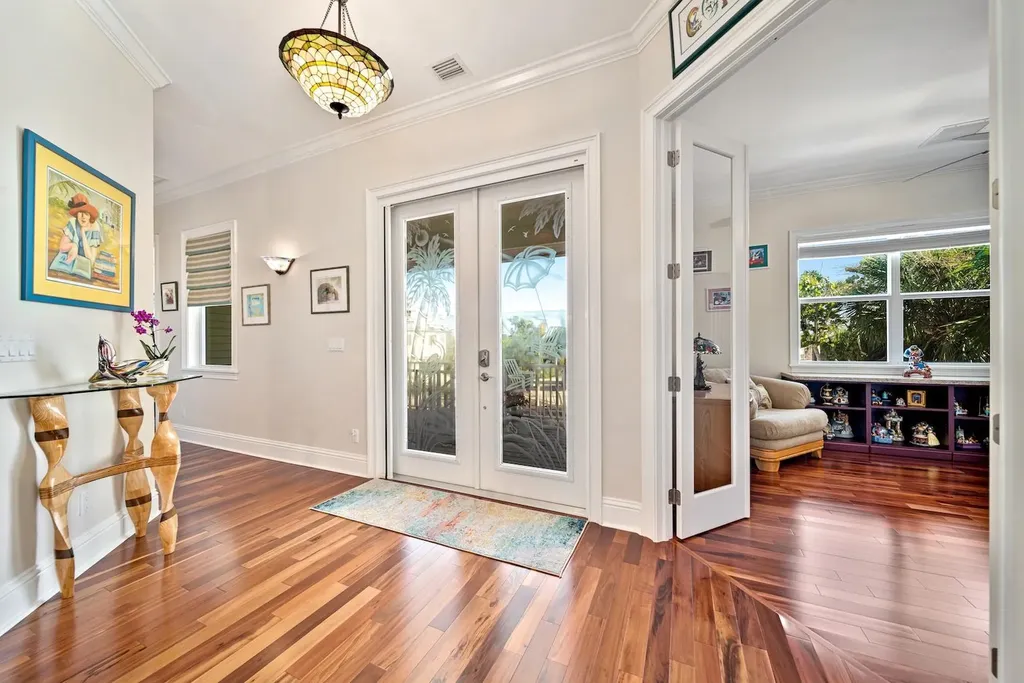 697 Spartina Court Sanibel FL 33957