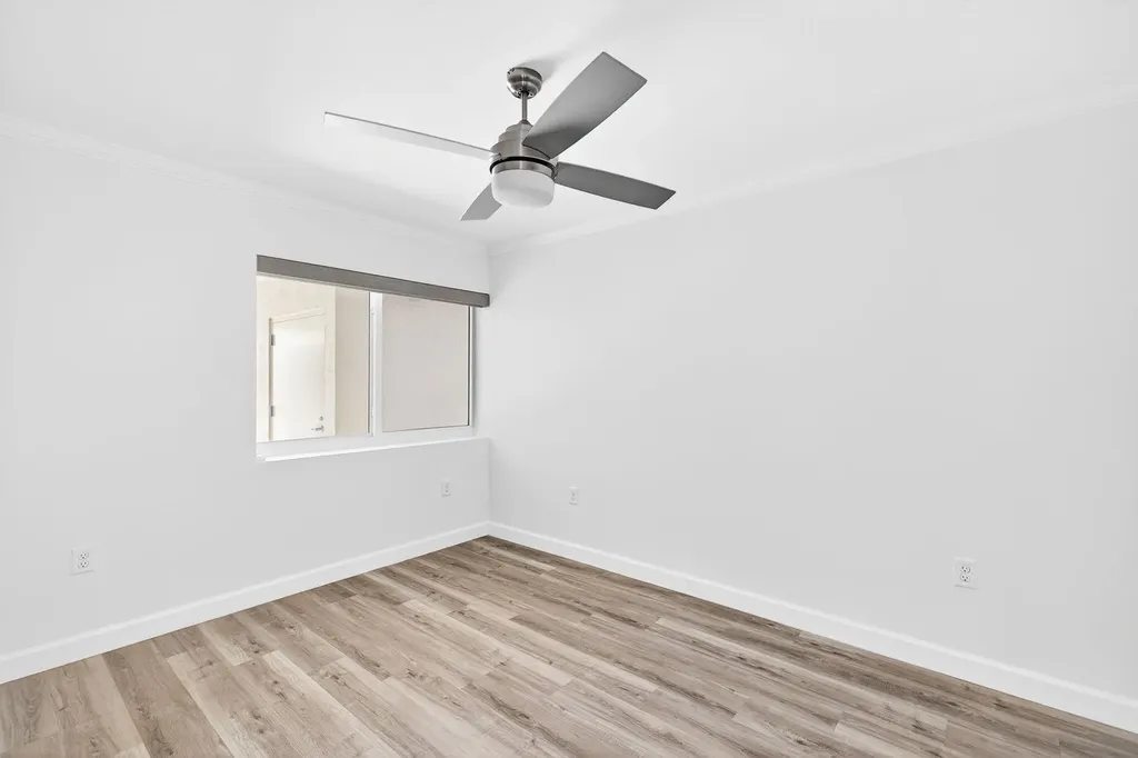 200 Periwinkle Way Sanibel FL 33957