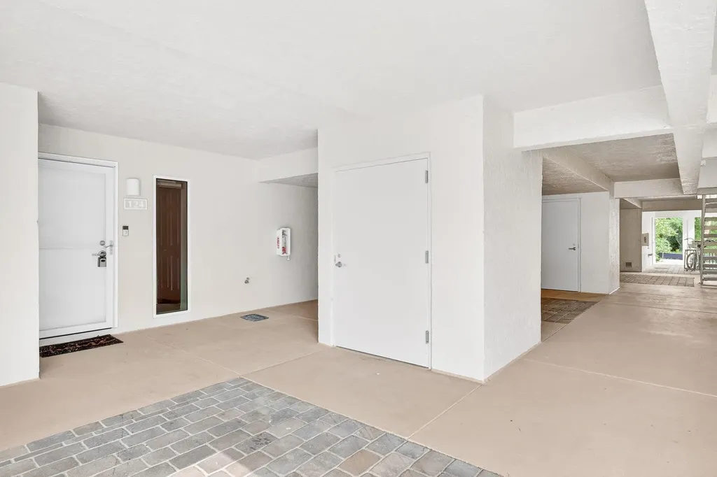 200 Periwinkle Way Sanibel FL 33957