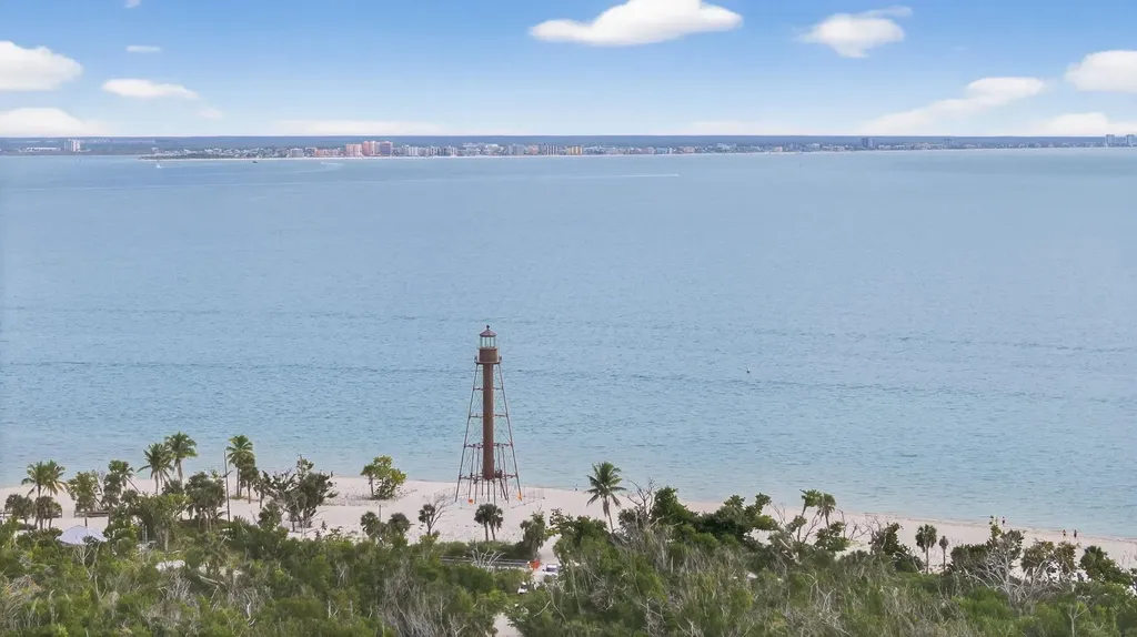 200 Periwinkle Way Sanibel FL 33957