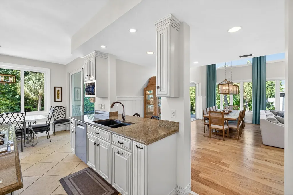 3400 W Gulf Drive Sanibel FL 33957