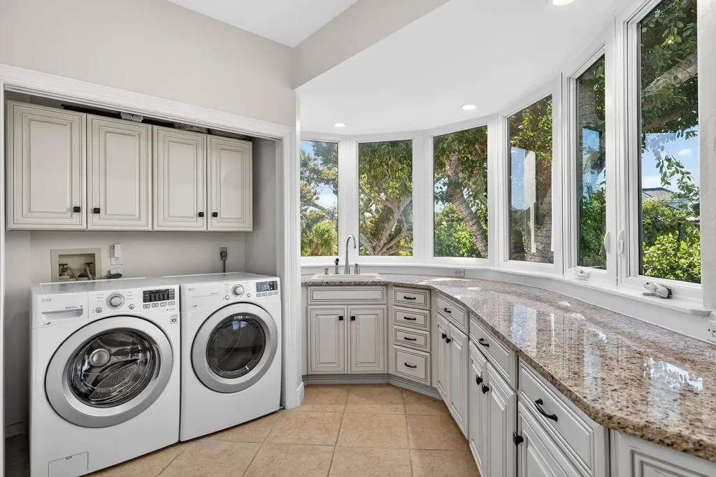 3400 W Gulf Drive Sanibel FL 33957